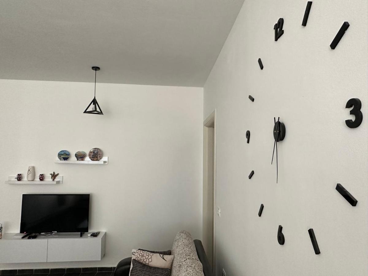 Eme Apartments - Kompleksi Lura 2 Gjiri I Lalzit Дуррес Екстер'єр фото
