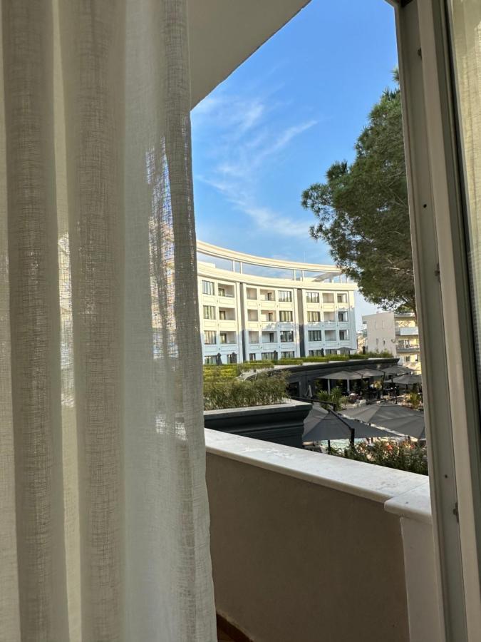 Eme Apartments - Kompleksi Lura 2 Gjiri I Lalzit Дуррес Екстер'єр фото